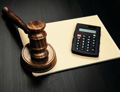 Comment prouver la continuité d’affichage du permis de construire à Lyon ?